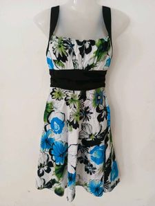BEAUTIFUL FLORAL PRINT DRESS