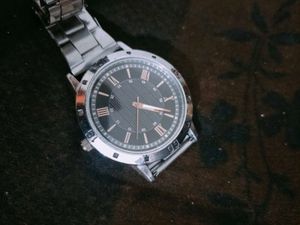 Stylish Silver Wristwatch