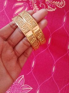 Fashionable Bangles