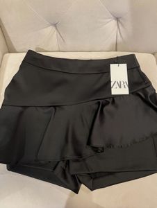 Zara Black Skort size