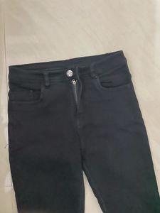 Black Skinny Jeans