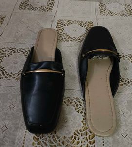 Women Footwear! Amazing Look😍