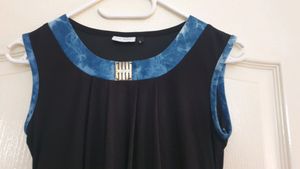 Black Sleeveless Top Small Size