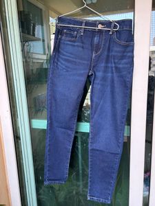 Selling New Jeans