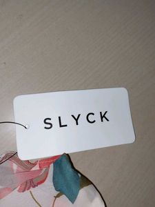 Slyck Crop Top