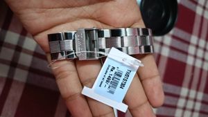 Brand New Timex Analogue Watch Price 1500₹