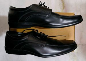 Bata Formal Black Shoes