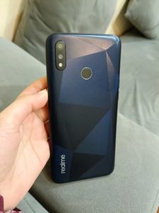 realme 3 32gb 3ram phone vibrate hota h display na