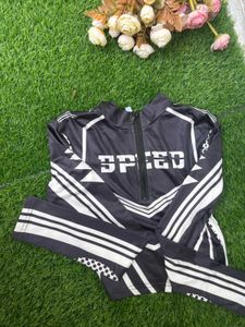 Graphic Print Cropped Long Sleeve Top