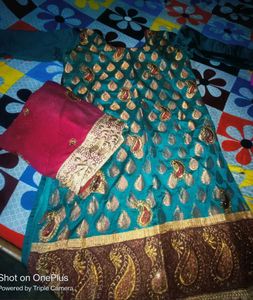 Elegant Embroidered pakistani Kurta Set