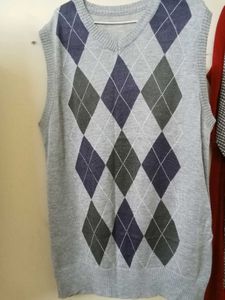 New Plaid Sweater Vest (Grey)