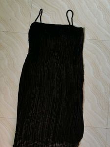 georget dress with black velvet strips💎