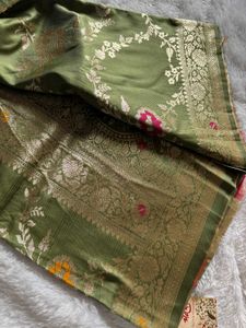 Elegant Olive Green Banarasi Dola Silk Saree❤️