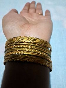 Golden Finishing Bangles ✨💖