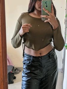 Olive Green Crop Top 💚✨