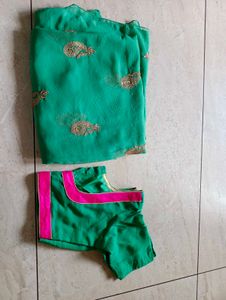 Saree With Blouse 💚