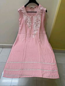 Women's Sleeveless Kurta
