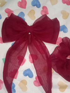 Hair Bow And Scrunchies