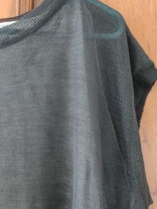 Chic Black &amp; White Layered Top