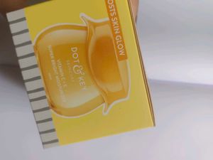 Dot &amp; Key Super Bright Moisturizer