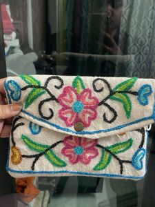 Kashmiri Purse (Woollen)