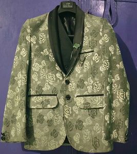 2 piece Floral Patterned Suit Blazer (S Size)