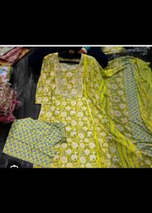 Floral Print Kurta Set
