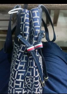 Tommy Hilfiger Katie Satchel