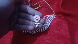 Beautiful Pearl Necklace With Earrings