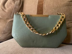 Pista Green Handbag With Inside Sling
