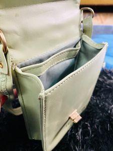 Trendy Attractive Women Sling Bag