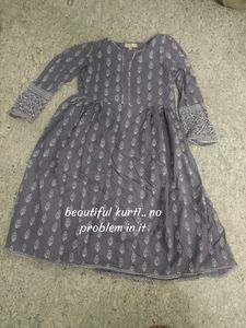 Branded Kurtis Combo (7 )