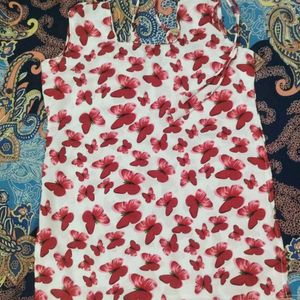 trending nack ,Sleeveless short kurti handmade