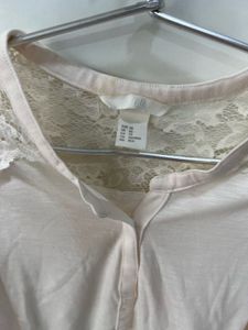 H&amp;M  Lace Detail Top