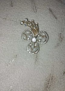 This is a Saree Pinn..Lightly Used &amp; Looks Good