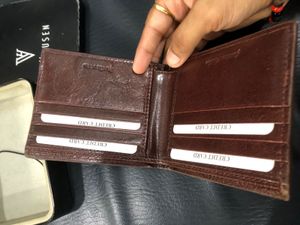 New Van Heusen Brown Leather Wallet