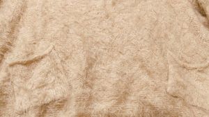Office White Feather, Woolen, Top🤩