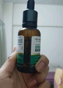 Dr. Sheath&#39;s CENTELLA &amp; NIACINAMIDE SERUM