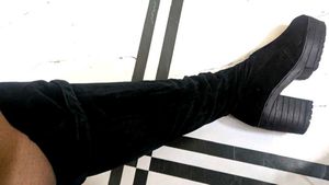 🕸️🕸️Black Over-the-Knee Boots 🕸️🕸️