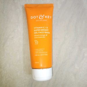 Dot & Key Vitamin C Face Wash