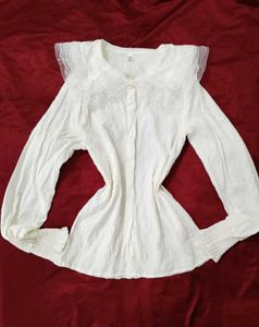 Victorian-style lace Shirt with a Peter Pan Collar