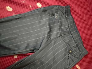 Pants With Pockets