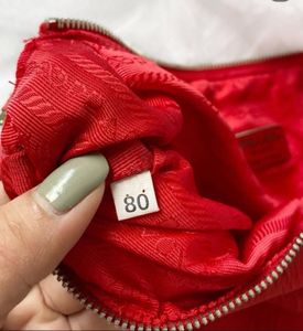 Authentic Prada❤️‍🔥 2005 Re Edition Bag