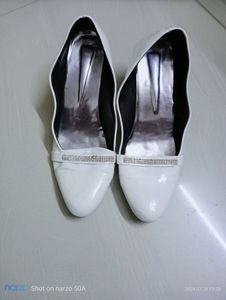 Offer For White Heels