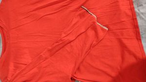 Red T-Shirt XL size