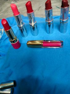 Combo 5 Lipsticks.