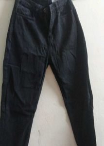 Mom Fit Jeans Black Colour