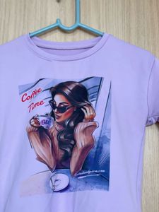 Used 4 Trendy Graphic T-Shirt Bundle