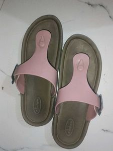 Conform Pink Sandals