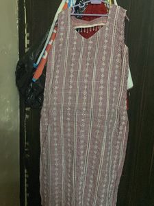 Striped Sleeveless Kurta